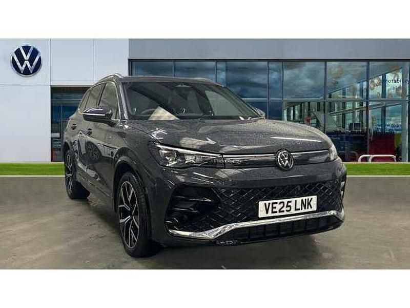 Used 2025 VW Tiguan SUV | £34,471 (Expensive) - Image 1/4