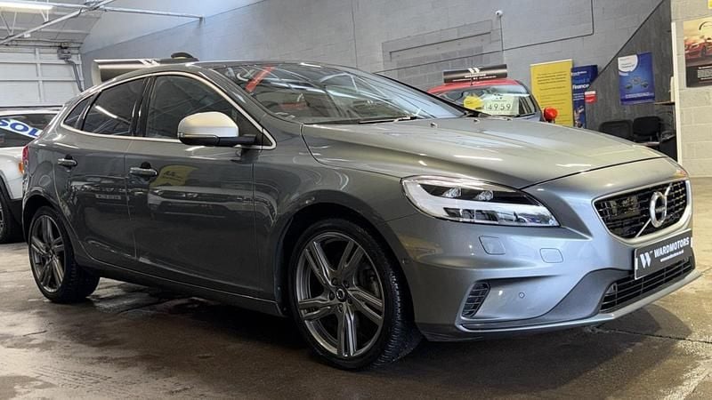 Used Volvo V40 R-Design Pro 2019 Grey Estate