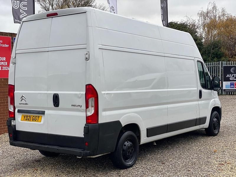 Used Citroën Relay 140 HP (102 kW) 2021 White Van