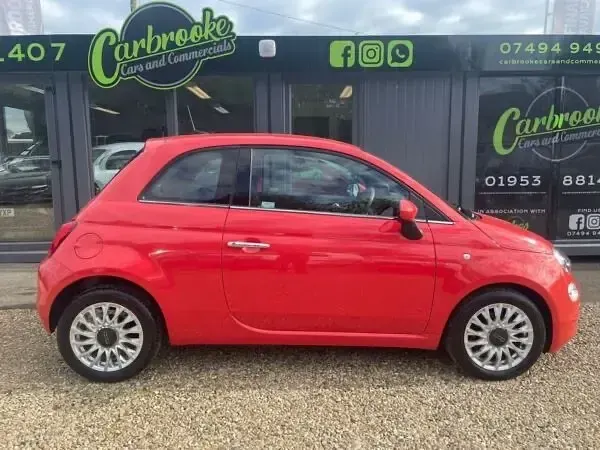 Used Fiat 500 Lounge 70 HP (51 kW) 2020 Pink Hatchback