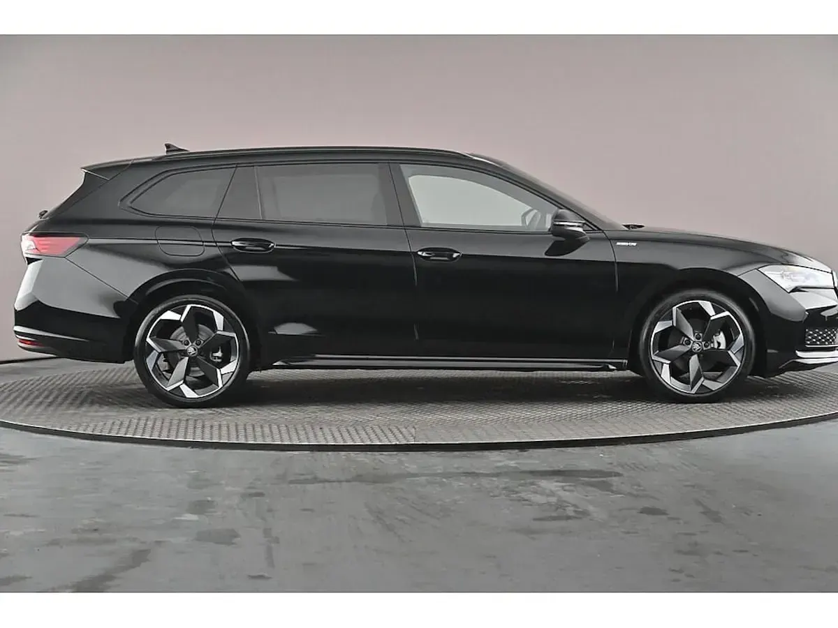 New Skoda Superb SportLine 110 HP (80 kW) 2026 Midnight black metallic Estate