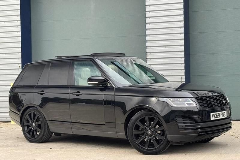 Black Used 2019 Land Rover Range Rover Vogue SE SUV | £22,990 (Good price) - Image 1/1