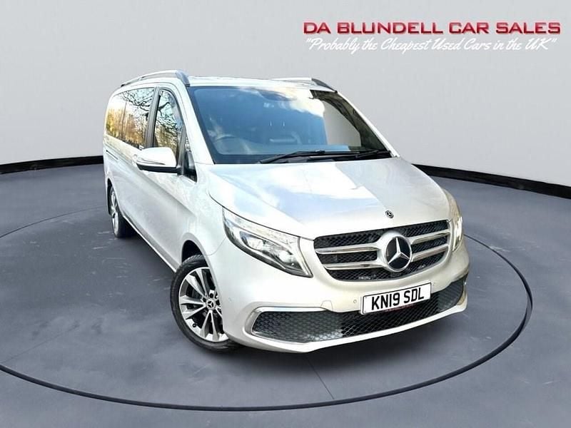 Used Mercedes V220 163 HP (119 kW) 2019 Silver MPV
