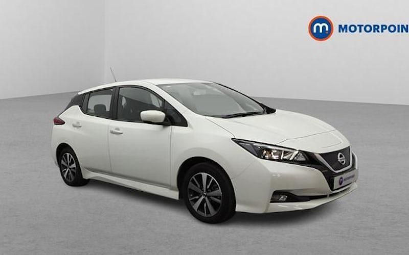 Used Nissan Leaf Acenta 110 kW (150 HP) 2020 White Hatchback
