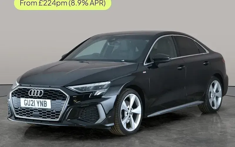 Używany Audi A3 S-Line 150 KM (110 kW) 2024 Sedan/Limuzyna