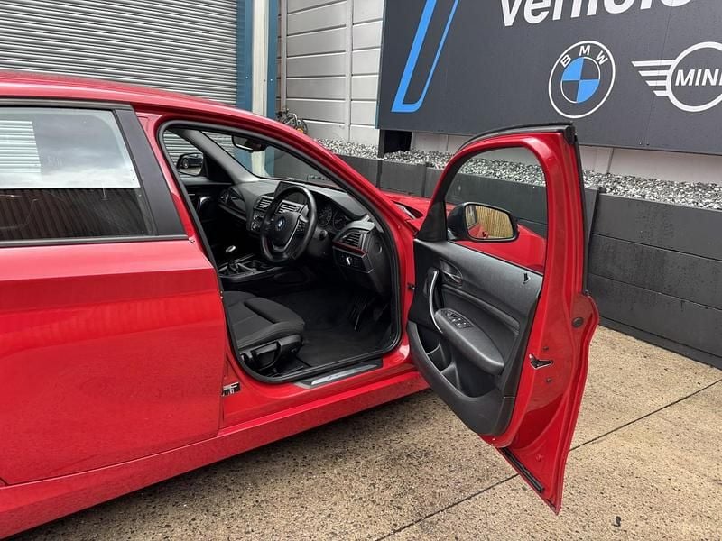 Used BMW 116 Sport Line 2014 Red Hatchback