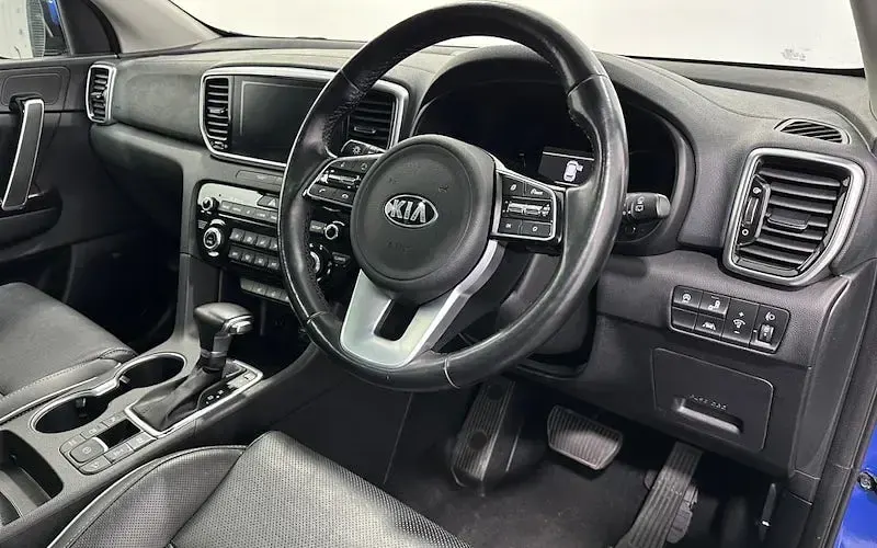 Used Kia Sportage 136 HP (100 kW) 2019 Blue SUV