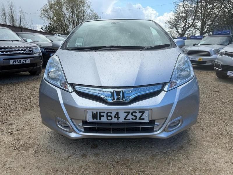 Used Honda Jazz Hybrid 102 HP (75 kW) 2014 Silver Hatchback