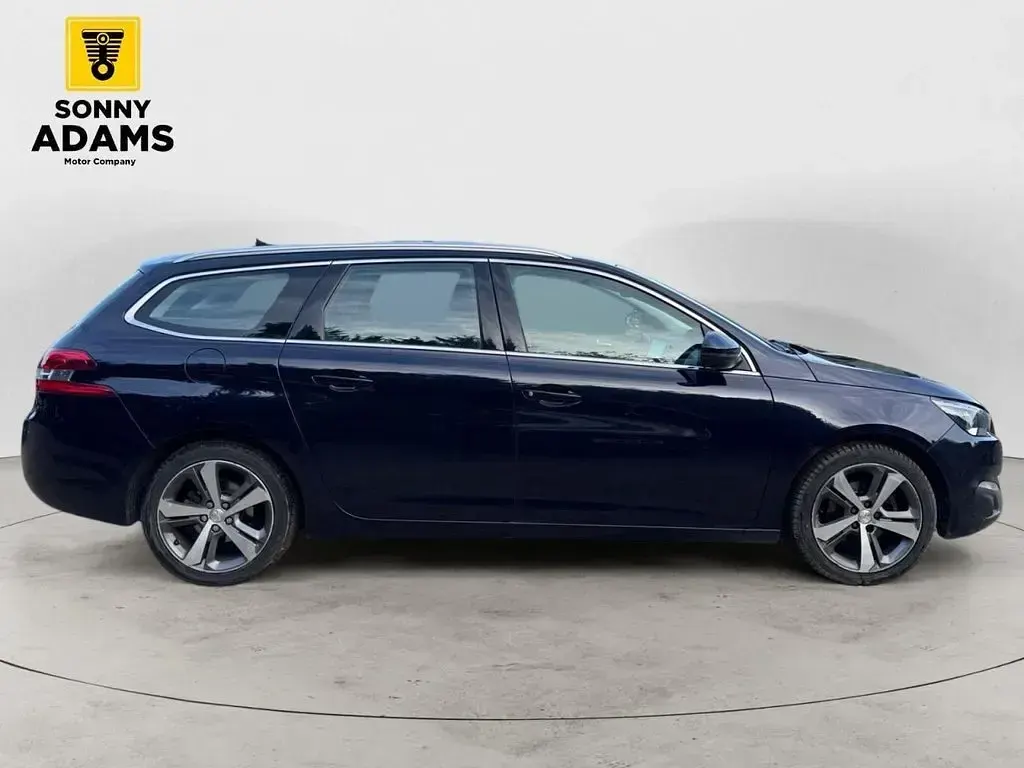 Used Peugeot 308 Allure 120 HP (88 kW) 2016 Blue Estate