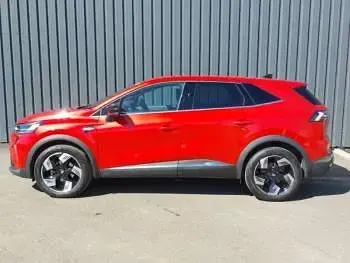 Używany Renault Symbioz Techno 140 KM (102 kW) 2025 Czerwony SUV