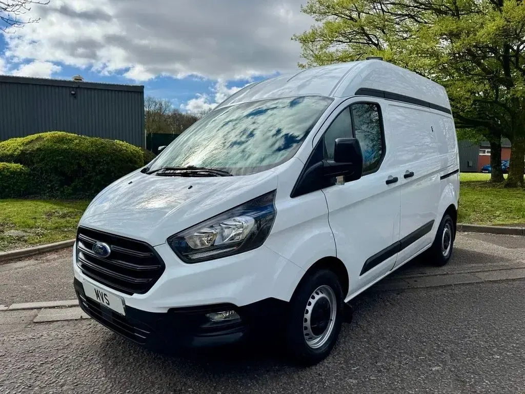 Used Ford Transit Custom 105 HP (77 kW) 2020 White Van