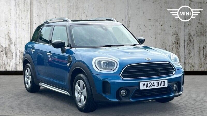 Blue Used 2024 Mini Cooper Countryman Classic SUV | £26,299 (Fair price) - Image 1/4