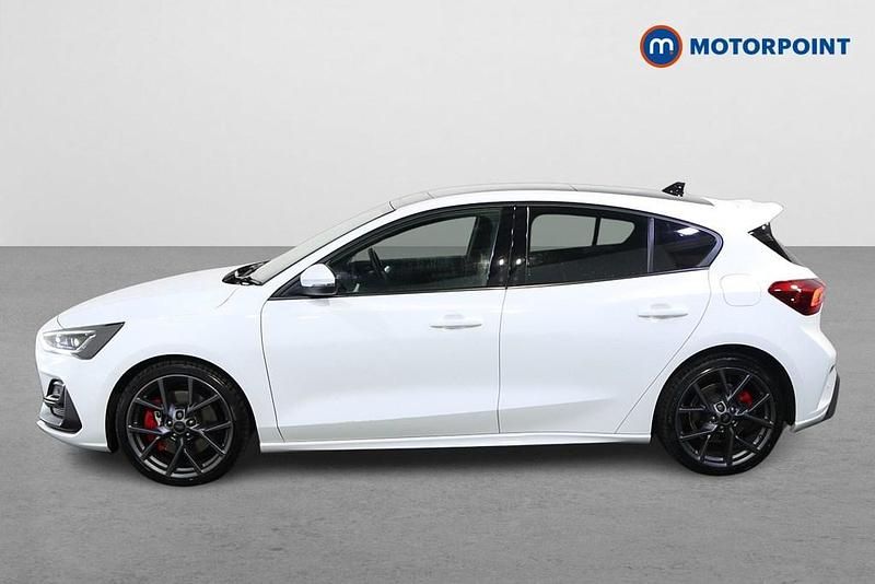 Usado Ford Focus ST 280 HP (205 kW) 2023 Branco Citadino