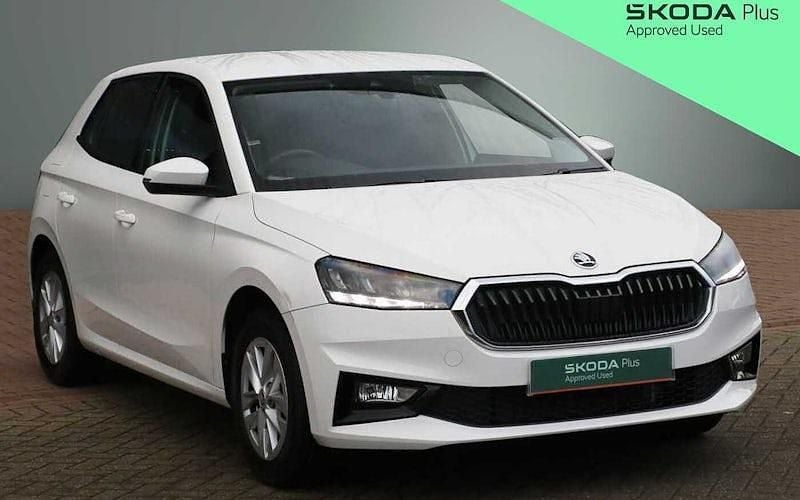 White Used 2024 Skoda Fabia Comfort Hatchback | £15,995 (Good price) - Image 1/4