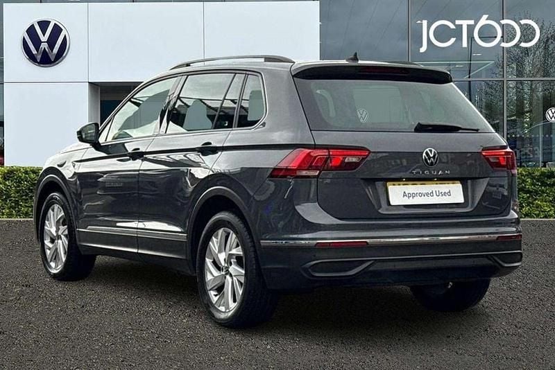 Used VW Tiguan Life 150 HP (110 kW) 2022 Grey SUV
