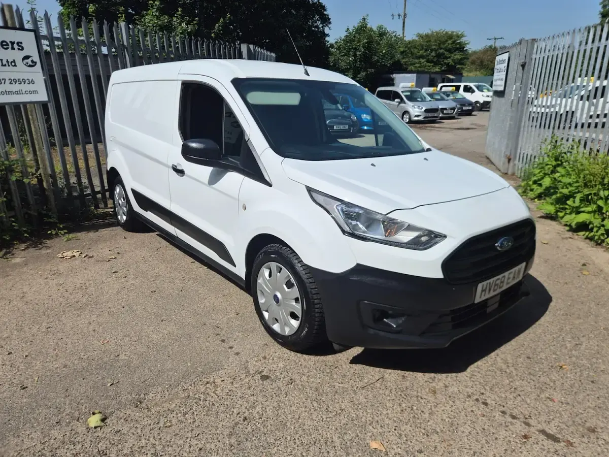 Used Ford Transit 100 HP (73 kW) 2018 White Van