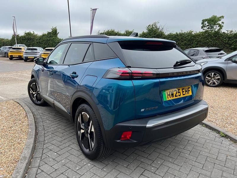Used Peugeot e-2008 Allure 113 kW (154 HP) 2025 Blue SUV
