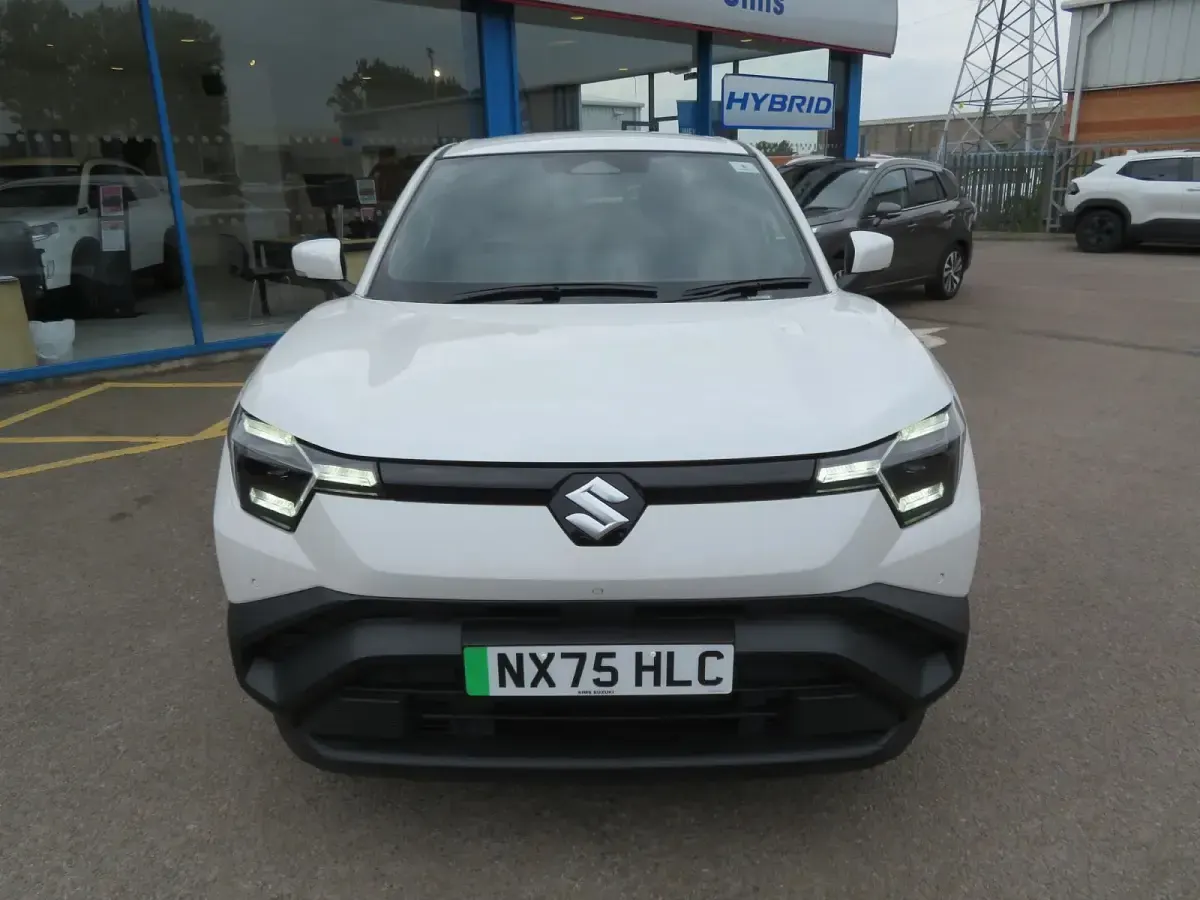 New Suzuki e-Vitara 135 kW (184 HP) 2025 White SUV