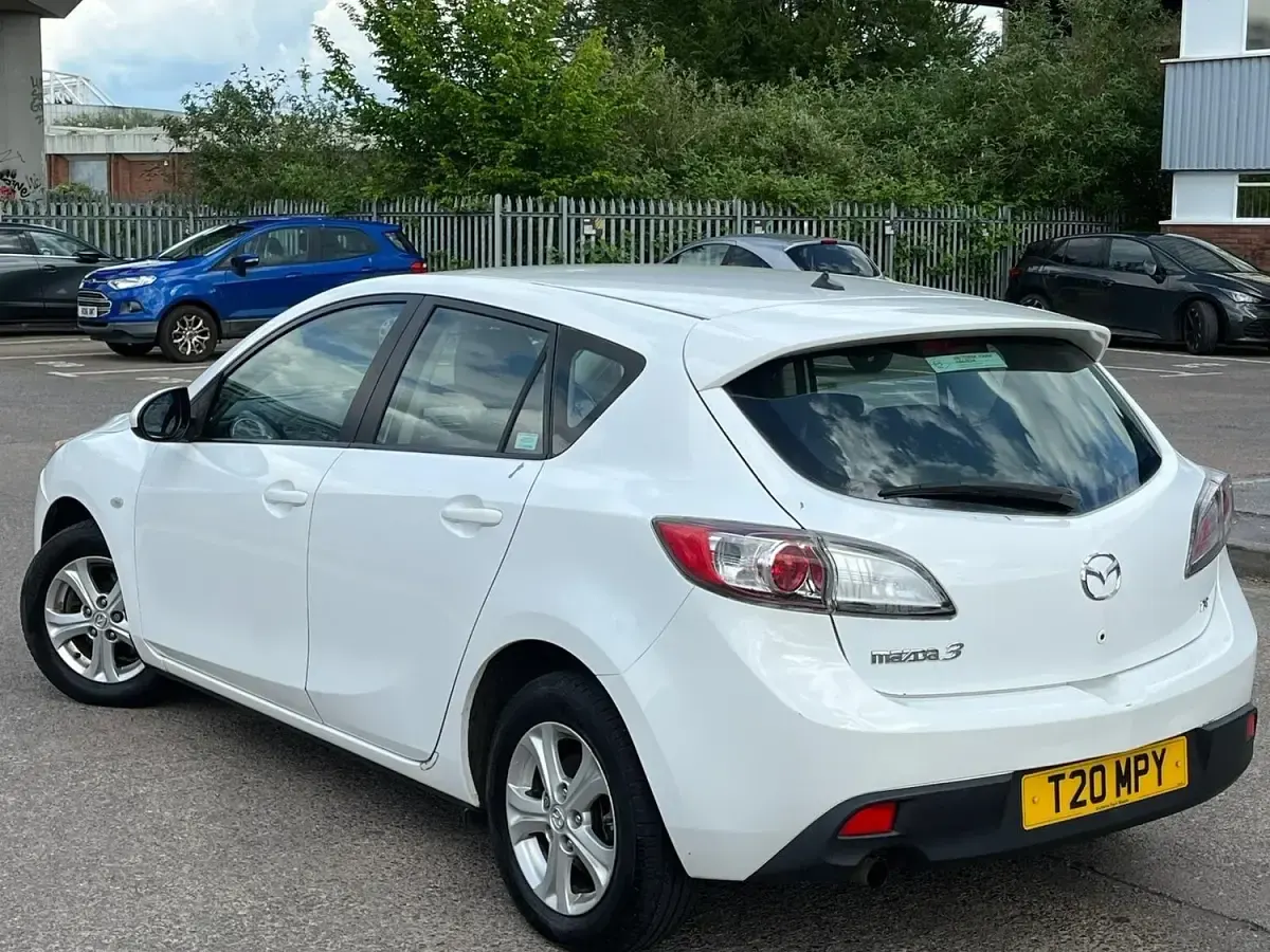 Used Seat Leon ST FR 2018 White Estate