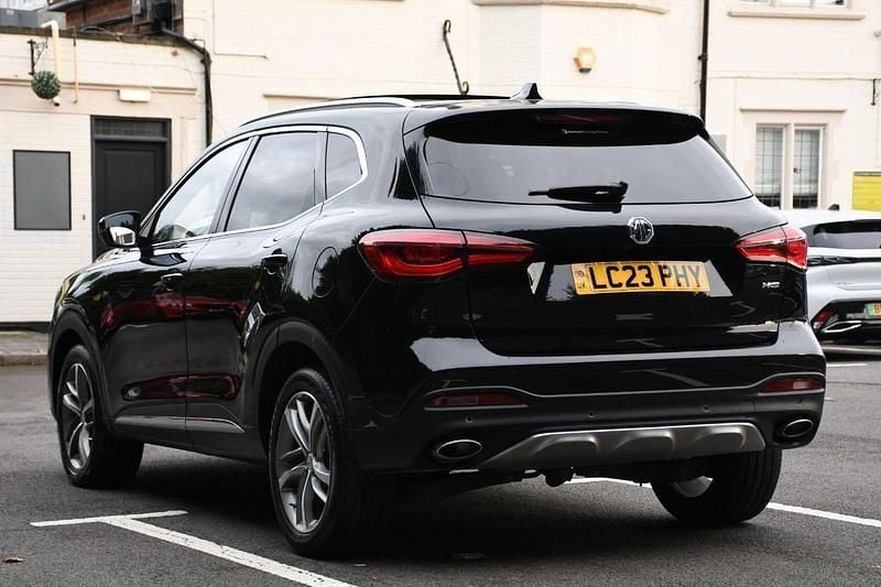Black Used 2023 MG HS Exclusive SUV | £15,896 (Fair price) - Image 1/4