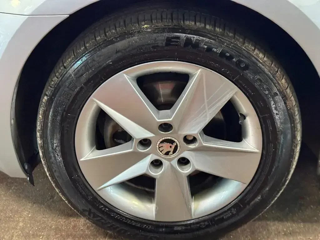 Used Skoda Octavia SE 2013 Silver Estate