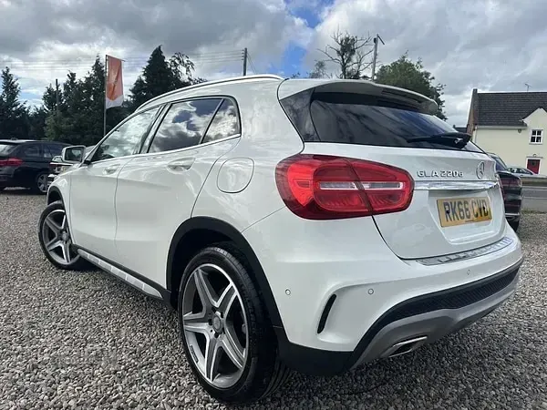 Used Mercedes GLA220 AMG line 177 HP (130 kW) 2016 White SUV