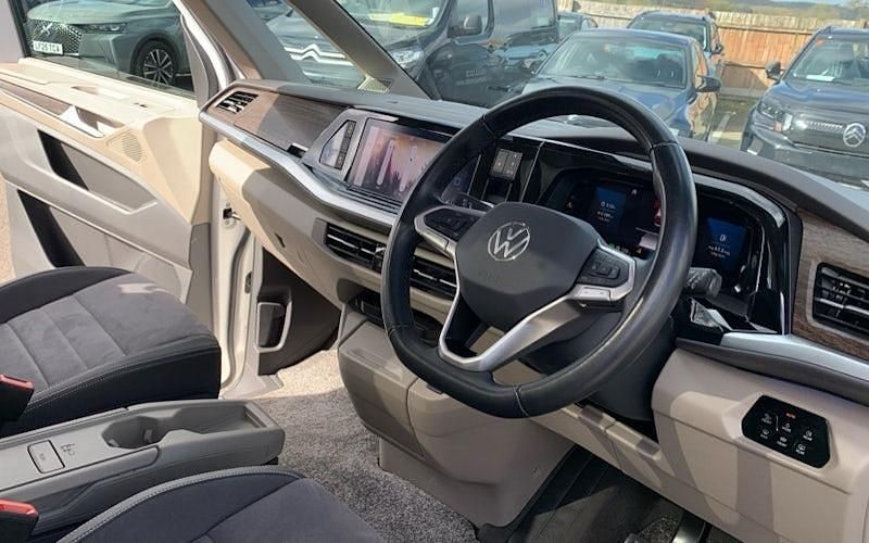 Used VW Multivan Style 150 HP (110 kW) 2024 White Van