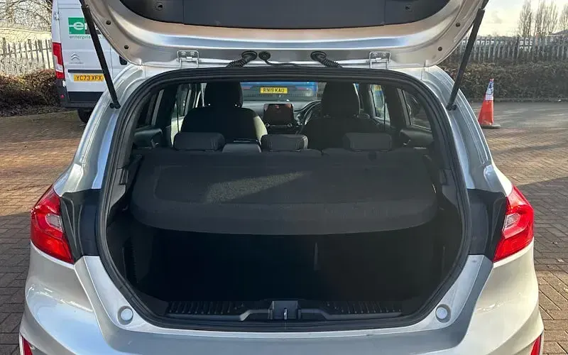 Begagnad Ford Fiesta Active 125 HK (91 kW) 2021 Silver Halvkombi