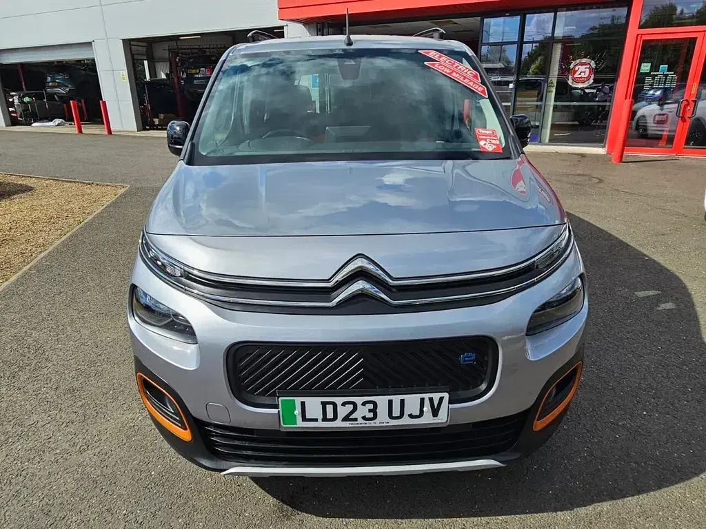 Used Citroën e-Berlingo XTR 100 kW (136 HP) 2023 Grey MPV