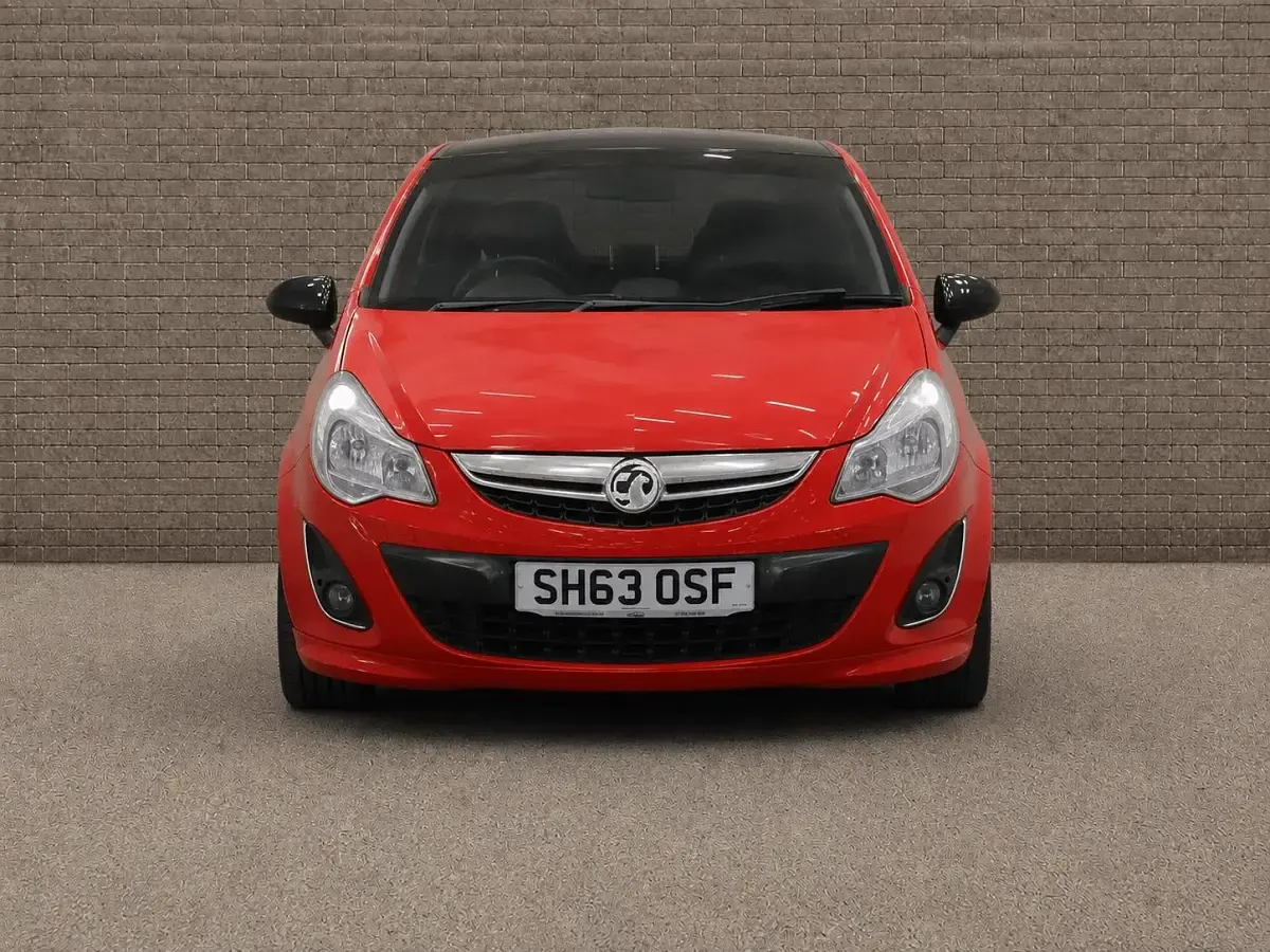 Used Vauxhall Corsa Edition 85 HP (62 kW) 2013 Red Hatchback