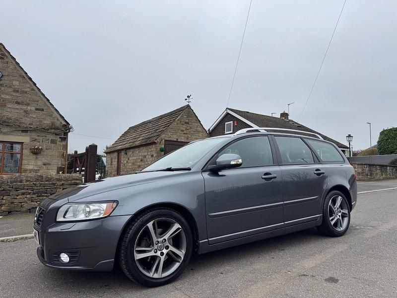Used Volvo V50 SE Lux 115 HP (84 kW) 2012 Grey Estate