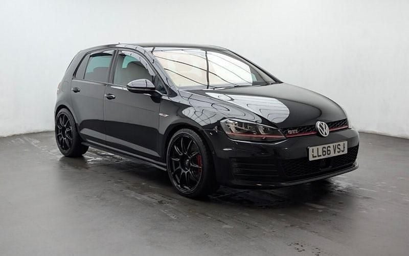 Used VW Golf VII GTI 230 HP (169 kW) 2016 Hatchback