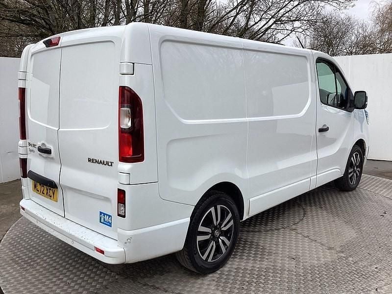 Used Renault Trafic 2022 White MPV