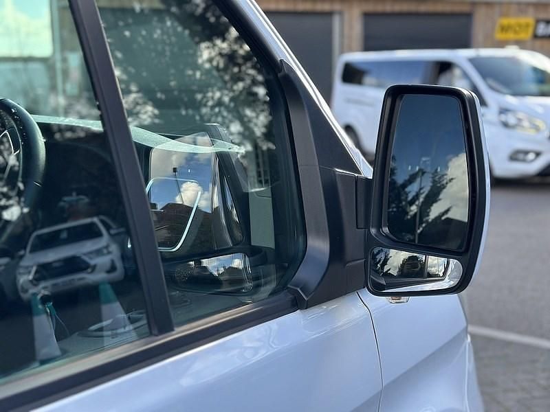 Used Ford Transit Custom Limited 2020 White