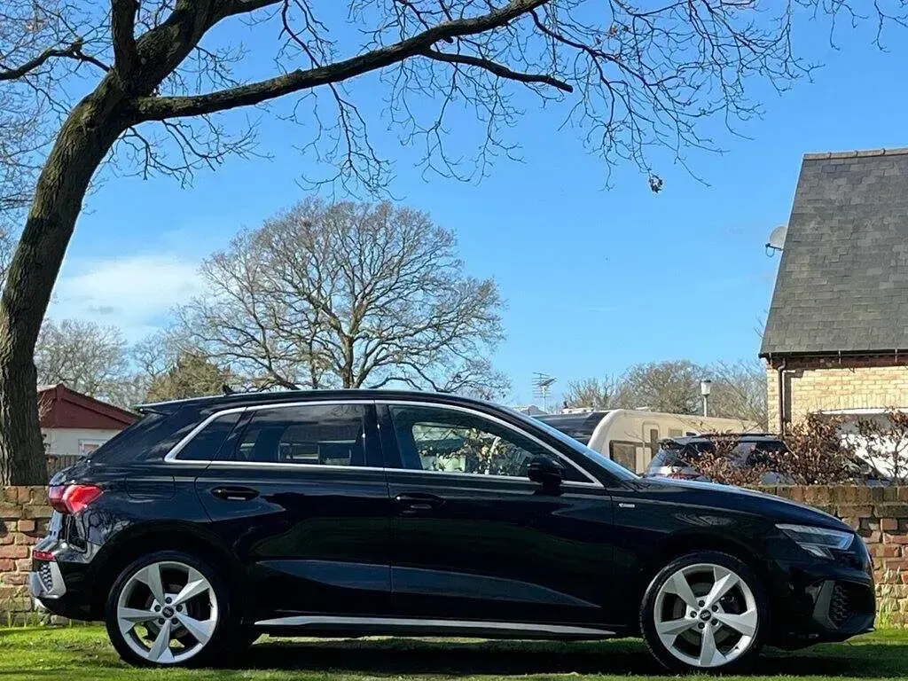 Used Audi A3 Sportback S-Line 204 HP (150 kW) 2022 Black Hatchback