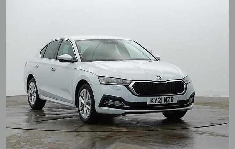 White Used 2021 Skoda Octavia SE L First Edition Hatchback | £15,000 (Fair price) - Image 1/4