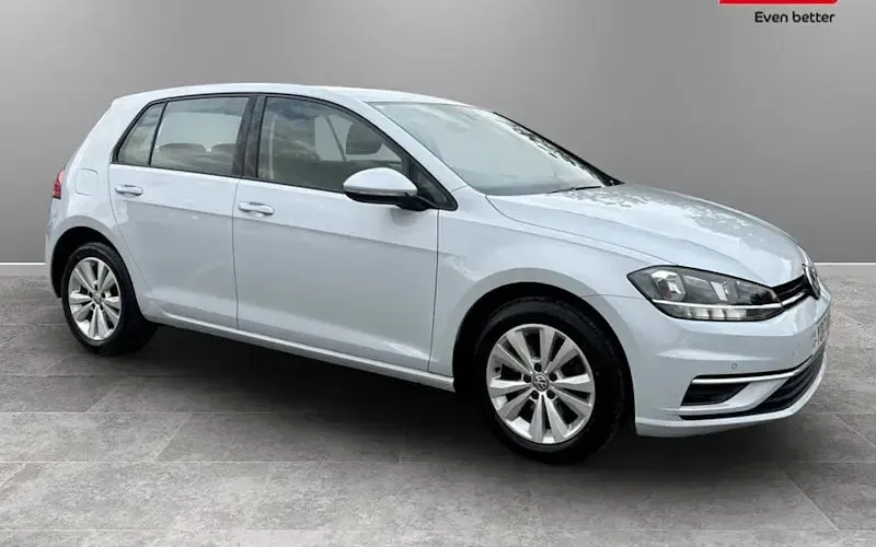 Used VW Golf VII SE 110 HP (80 kW) 2017 Hatchback