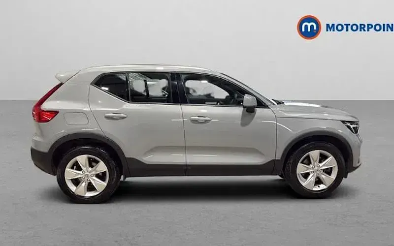Used Volvo XC40 Core 163 HP (119 kW) 2026 SUV