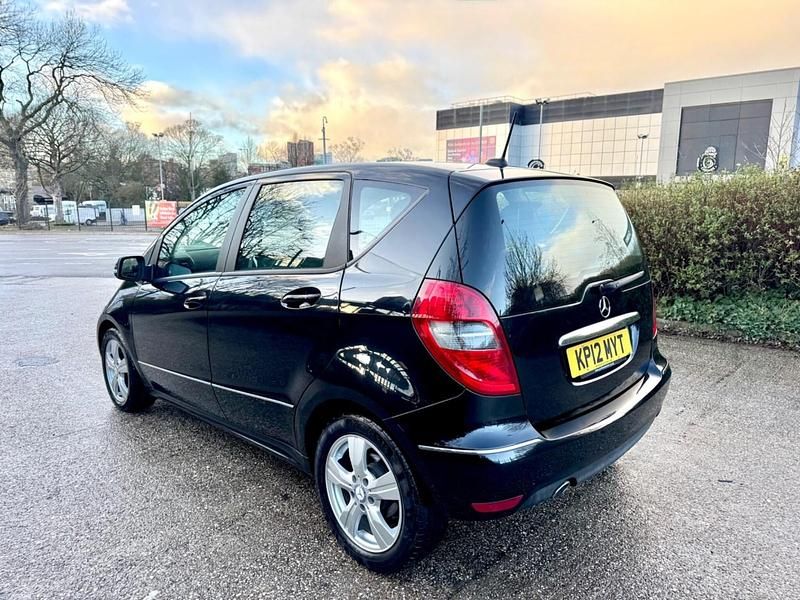 Used Mercedes A160 Avantgarde 82 HP (60 kW) 2012 Black Hatchback