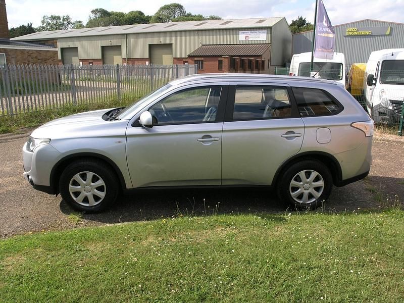 Used Mitsubishi Outlander 2015 Silver SUV