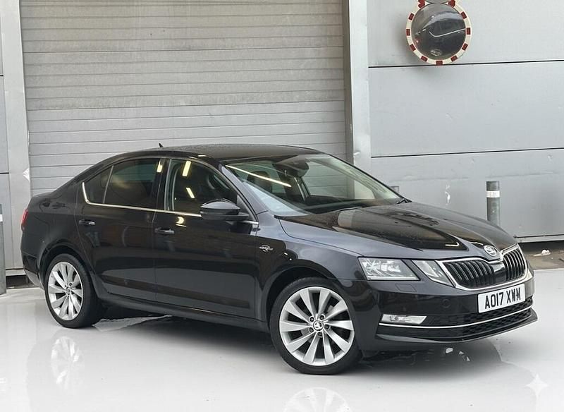 Black Used 2017 Skoda Octavia Hatchback | £9,790 (Super price) - Image 1/4