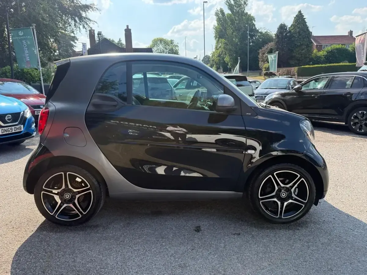 Used Smart ForTwo Coupé Premium 71 HP (52 kW) 2018 Coupe