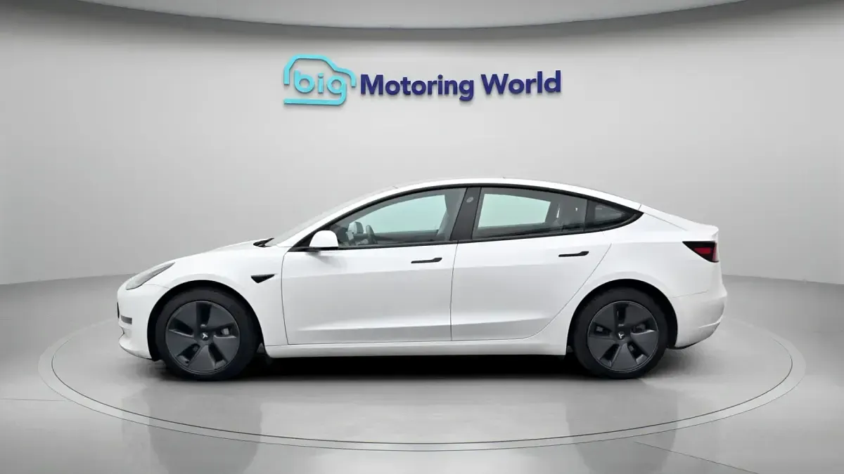 Used Tesla Model 3 Long Range AWD 366 kW (498 HP) 2022 White Sedan