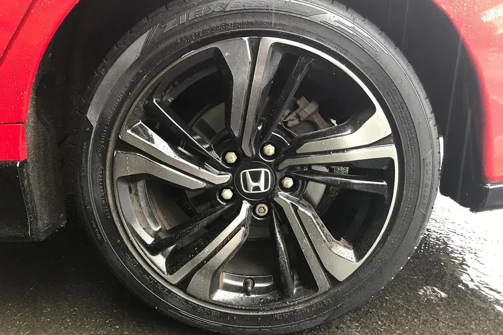 Used Honda Civic Sport 2018 Red Hatchback