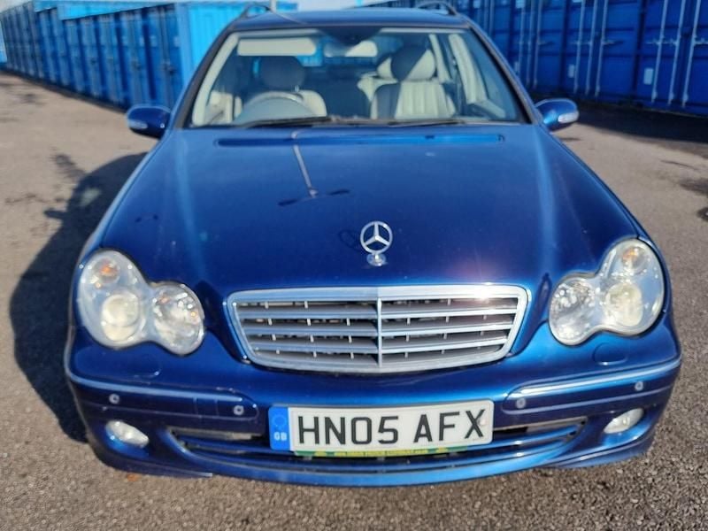 Used Mercedes C220 Elegance 2005 Blue Estate