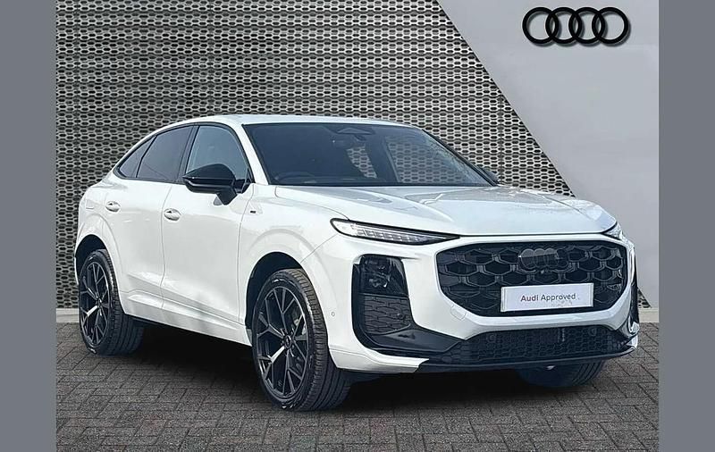 Ny Audi Q3 Advanced 267 HK (196 kW) 2026 Vit SUV