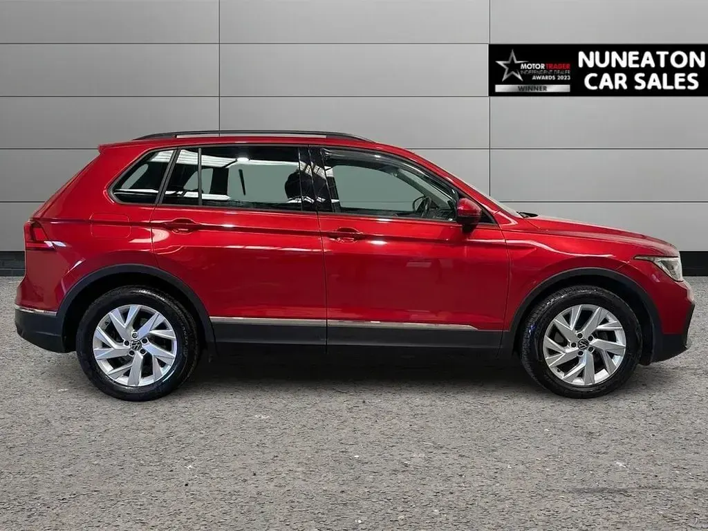 Used VW Tiguan S 150 HP (110 kW) 2021 Red SUV