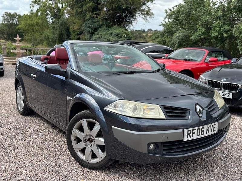 Grey Used 2006 Renault Mégane Cabriolet Dynamique Cabriolet | £1,795 - Image 1/4