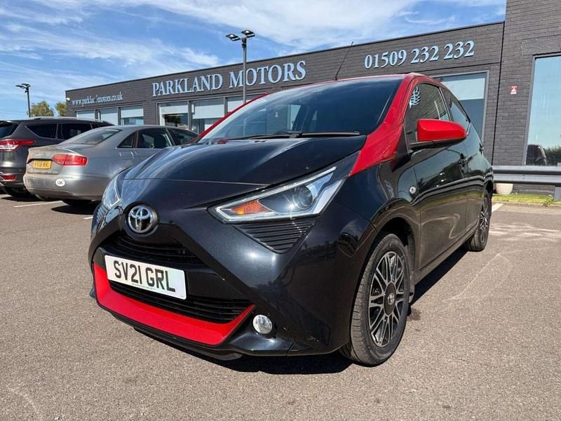 Used Toyota Aygo X-clusiv 71 HP (52 kW) 2021 Black Hatchback
