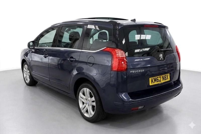 Used Peugeot 5008 Allure 2012 Blue MPV